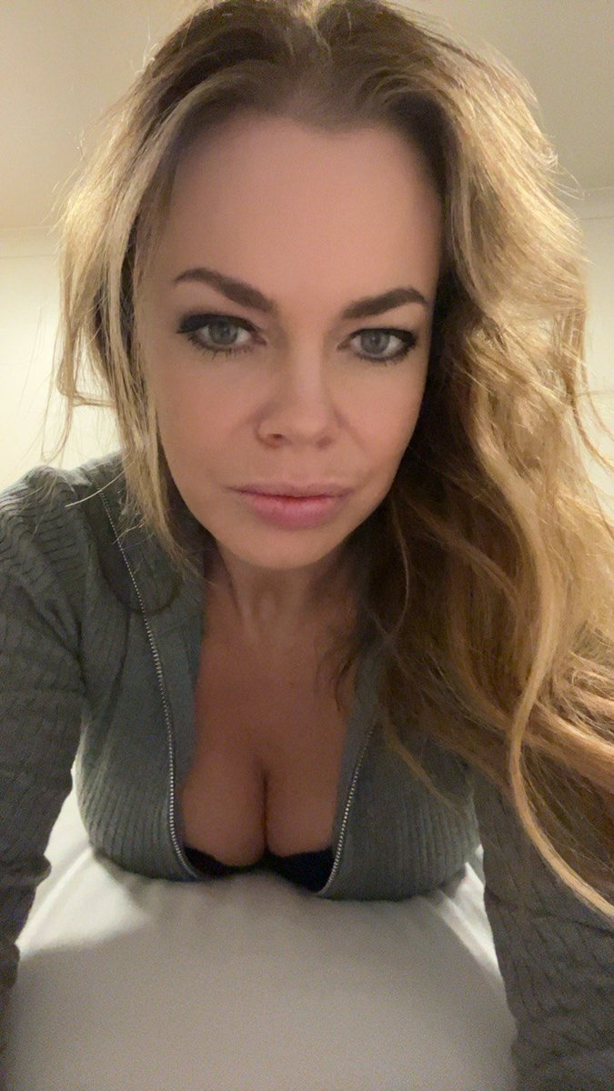 Alicia Rhodes